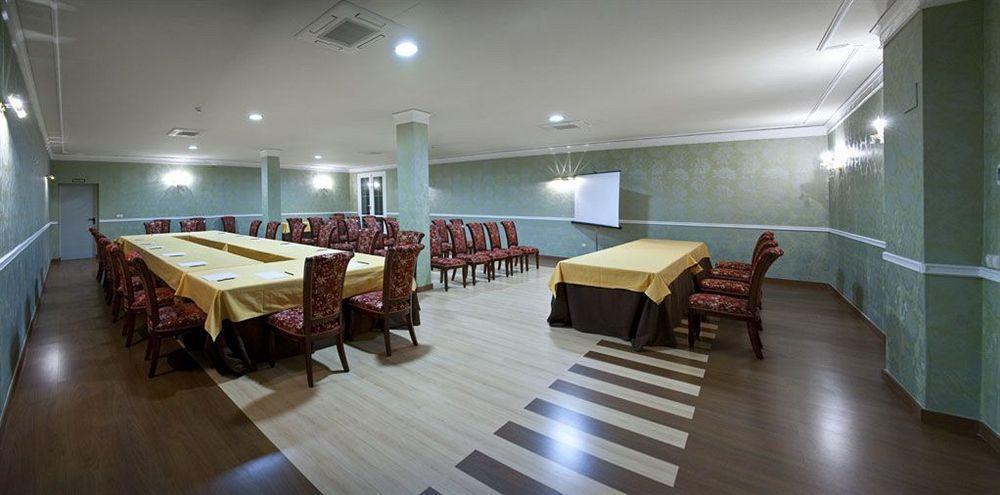 Hotel Santa Isabel الباثيتي المظهر الخارجي الصورة